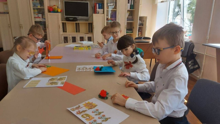 Нашим дорогим ветеранам .